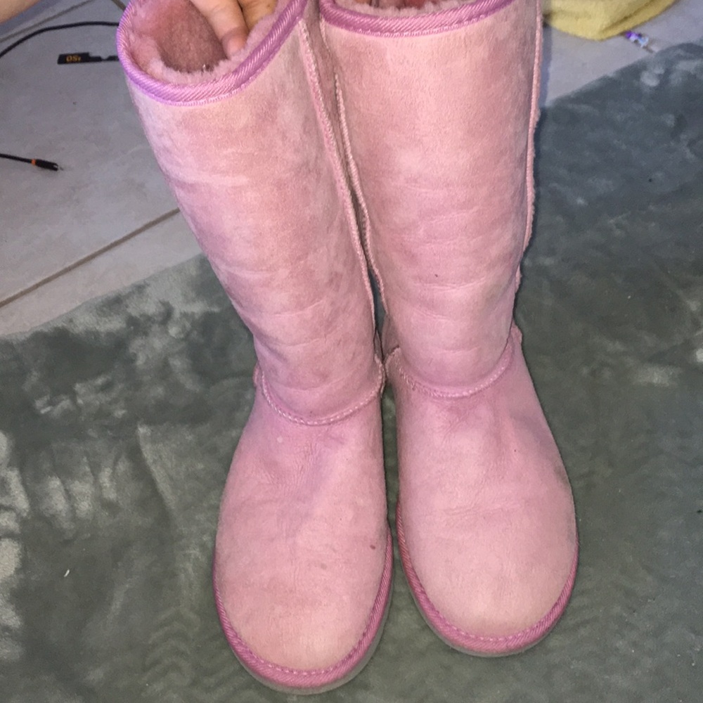 COPY - Pink UGGS